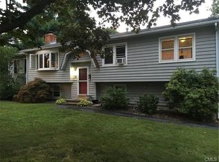 24 Autumn Ridge Rd, Milford, CT 06461