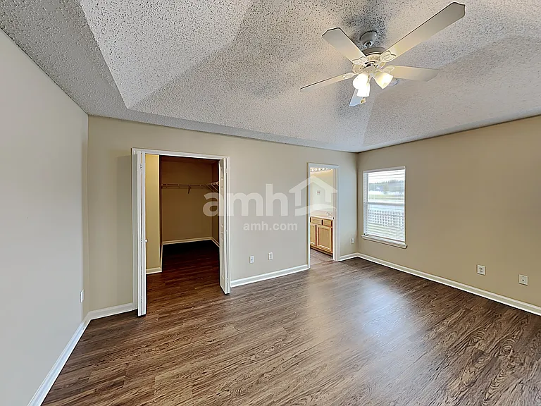 6076 Scenic Meadow Ln — Photo 10