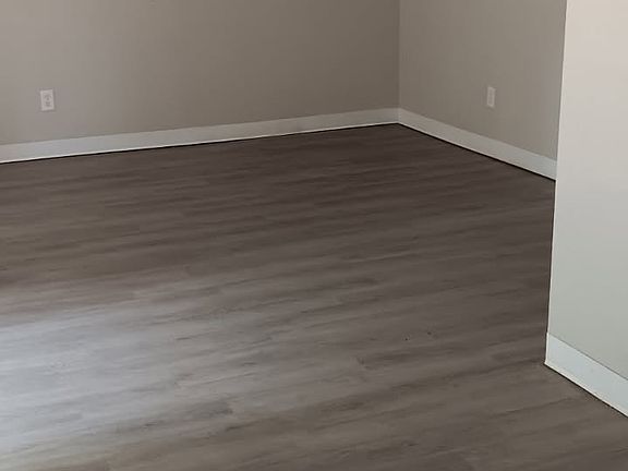 3rd image of 3477 Hillside Ave
