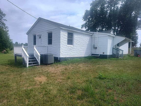 2nd image of 707 Mountain Vista Rd