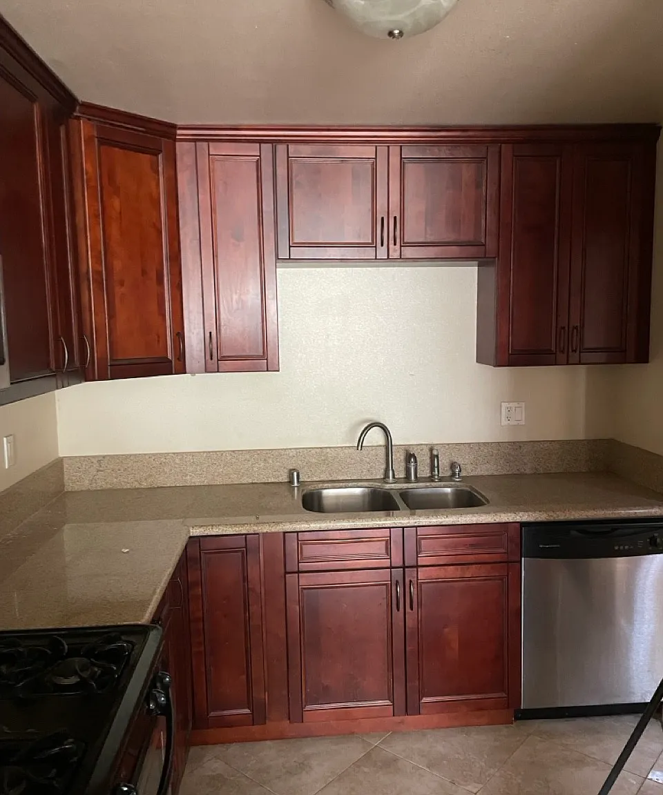 11252 Peach Grove St — Photo 4