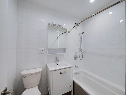 Rented by MNS | media 19