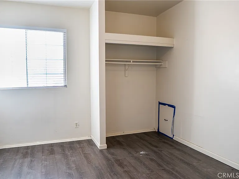 114 N Lewis St #A — Photo 2