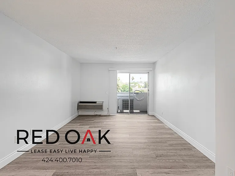 5200 Oakland St #201 — Photo 6