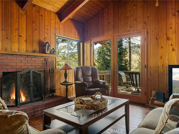 23717 Zuger Dr, Crestline, CA 92325