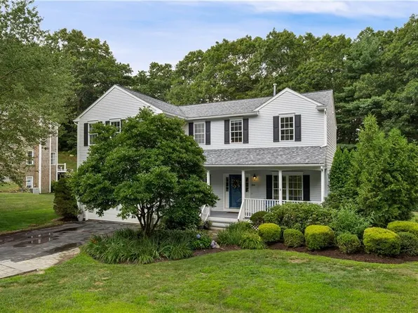 364 Orchard Woods Dr N, Saunderstown, RI 02874