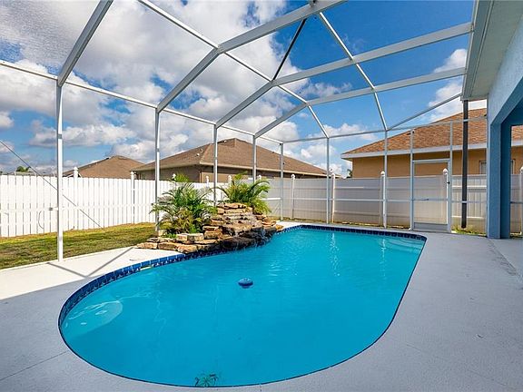 2nd image of 2522 Wood Pointe Dr