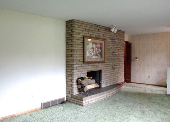 2nd image of 1221 Greenfield Dr