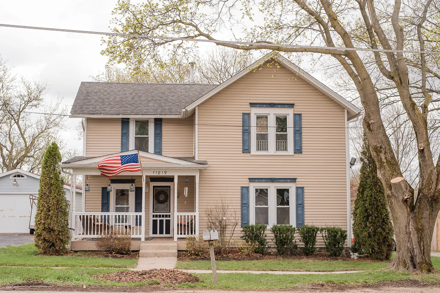 11819 Prairie Ave photo 1
