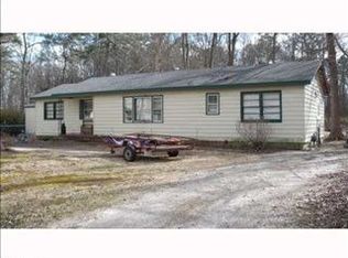 4117 Maple Dr, Chesapeake, VA 23321