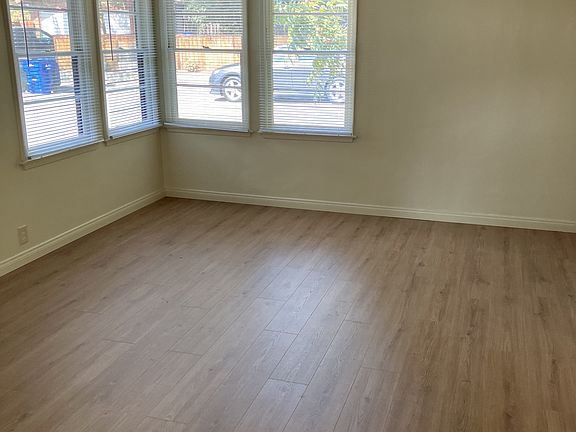 5th image of 221 N Myrtle Ave