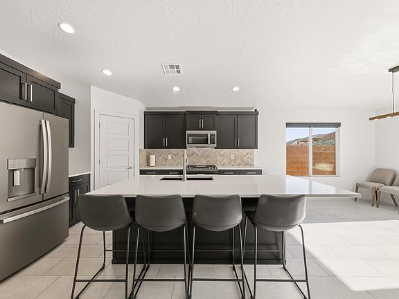 4th image of 2036 E Yant Flat Dr