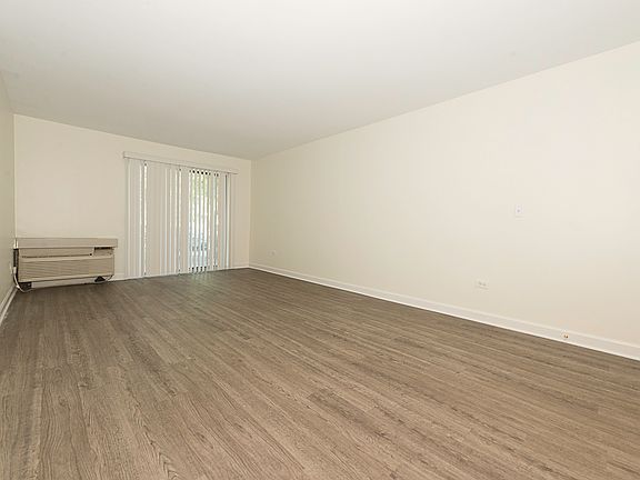 2nd image of 720 Prescott Dr APT 111