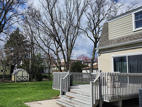 Back yard and shed.
