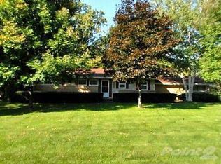 28373 Green Willow St, Farmington Hills, MI