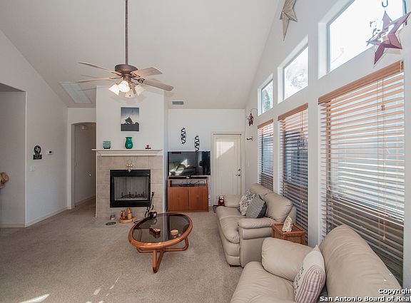 3rd image of 112 Clearwater Ct #3