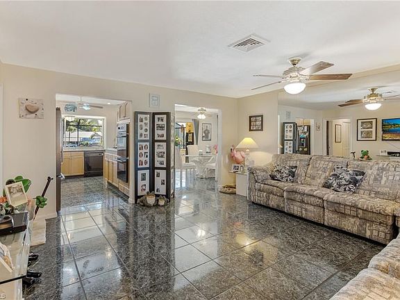 3rd image of 1962 Coral Point Dr
