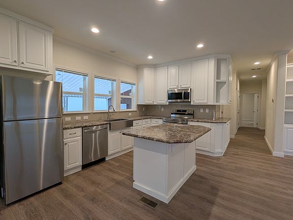 5th image of 1284 N 19th St #230