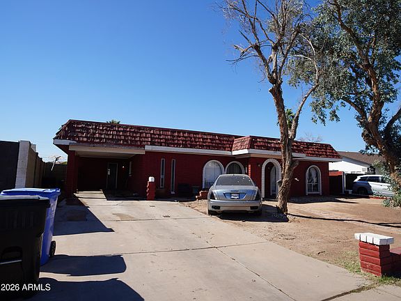 3rd image of 6411 W VERDE Lane