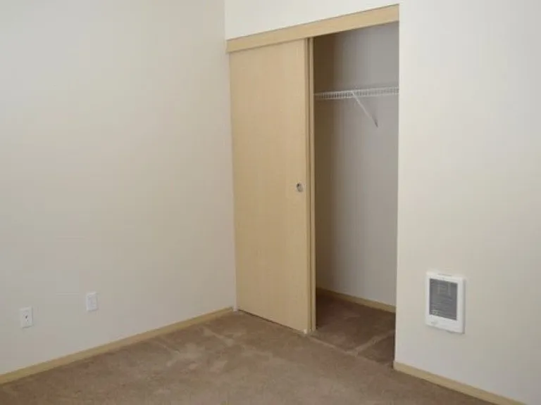 Quiet 2-Bed 2-Bath Apartments Close to WOU with Beautiful Landscaping In-Unit Washer/Dryer — Photo 42