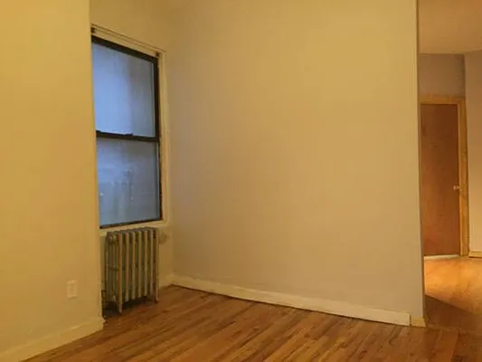 Rented by Bedford Realty USA Corp | media 44