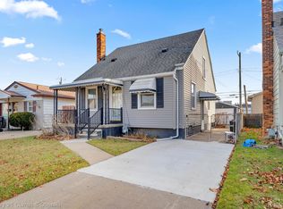 19550 Henry St, Melvindale, MI 48122