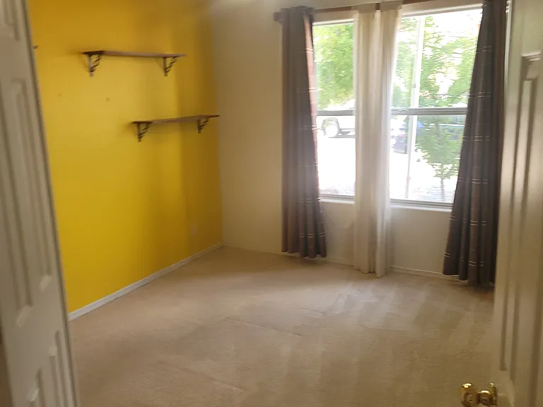 7142 Raleigh Hills Dr NE — Photo 28