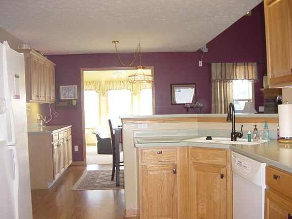 2nd image of 5276 Meadow Park Dr