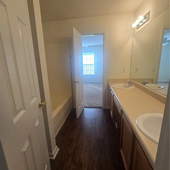 9852 Whitefield Ave #B — Photo 6