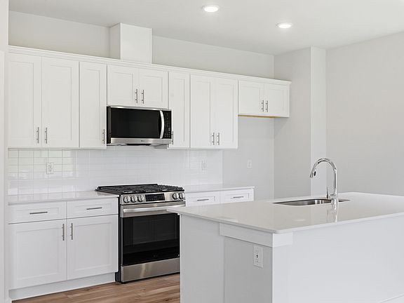 4th image of 812 Hallman Branch Ln