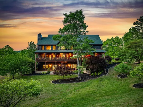 2007 Pine Log Church Rd, Brasstown, NC 28902