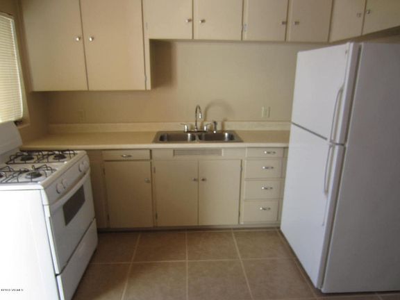 3rd image of 3330 E 1st St