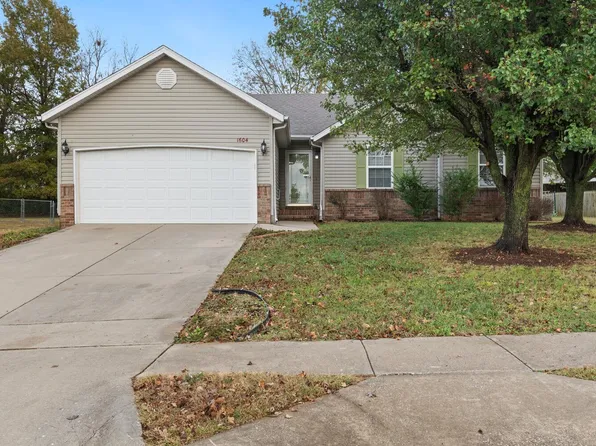 1604 S Timbercreek Avenue, Springfield, MO 65807