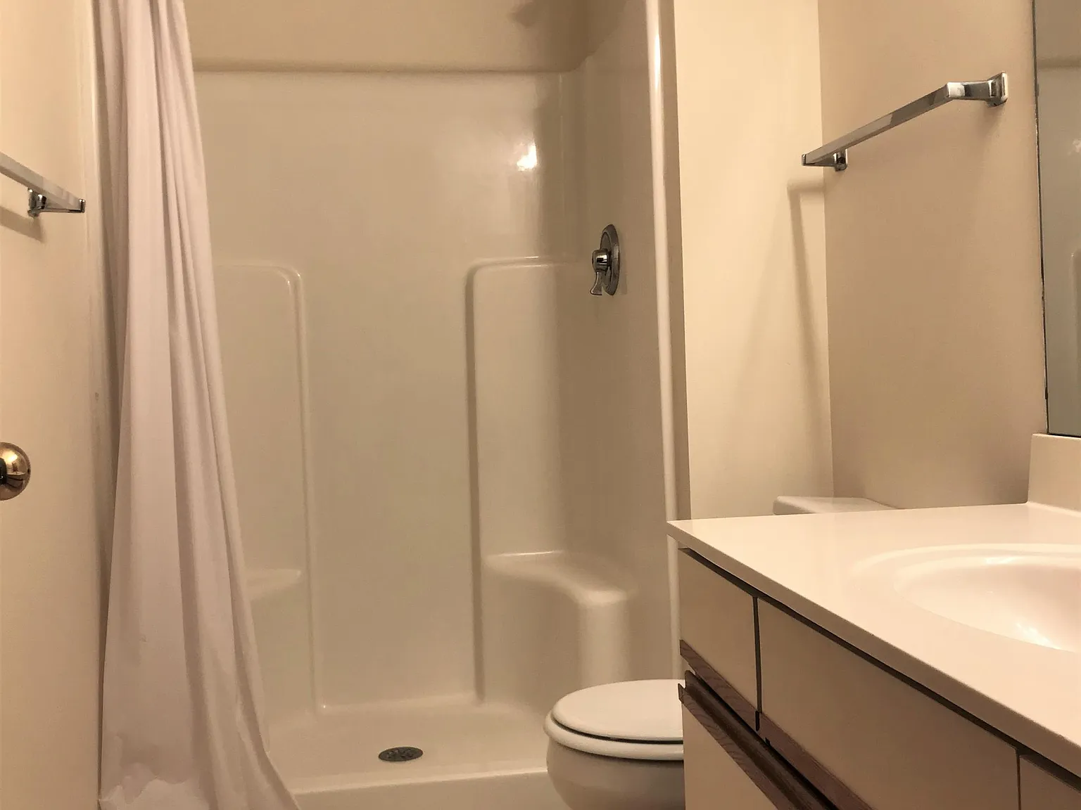 RM 2411 Tawhee Drive - 213 — Photo 3