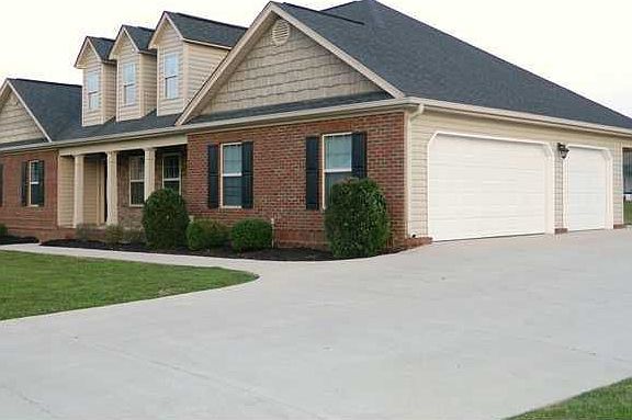 2nd image of 693 N Peppercorn Ln