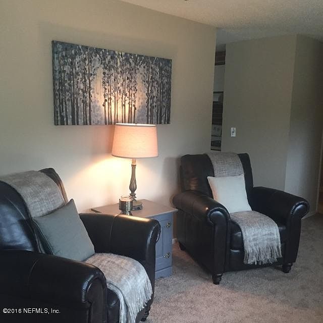 1st image of 2856 DAFFODIL Circle W
