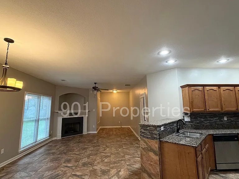 3777 Pavilion Cir — Photo 17