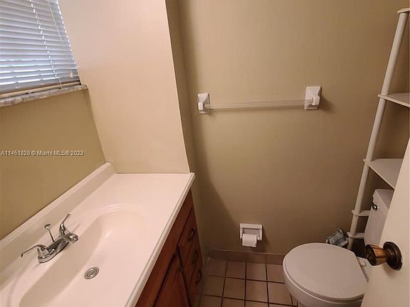 3rd image of 410 SE 2nd St APT 108
