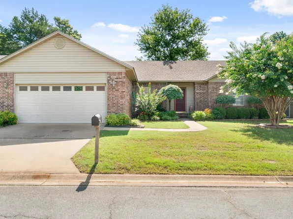 92 Lelia Ln, Searcy, AR 72143
