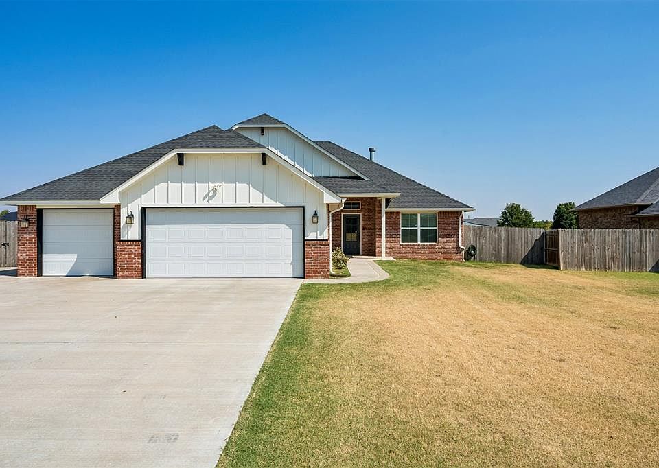 1st image of 3785 Southridge Ln NE