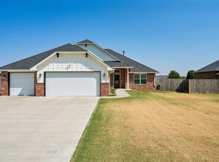 3785 Southridge Ln NE, Piedmont, OK 73078