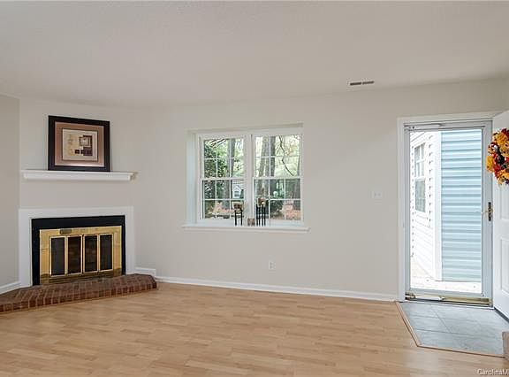 3rd image of 8519 Pine Thicket Ct #16