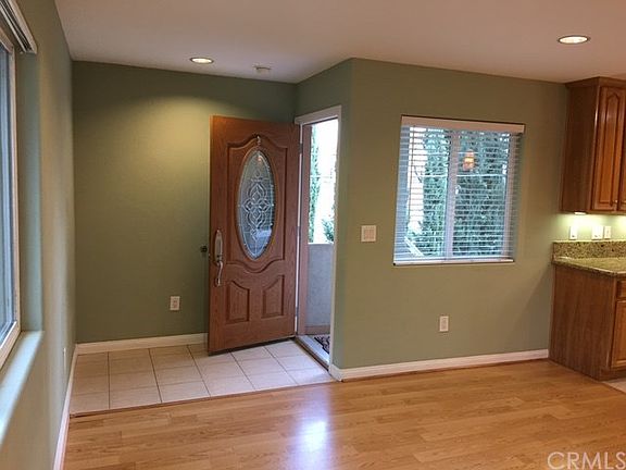 3rd image of 2818 Fairgreen Ave