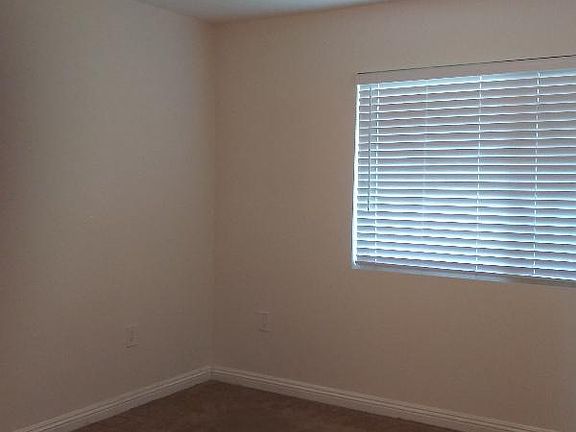4th image of 32969 Perret Blvd