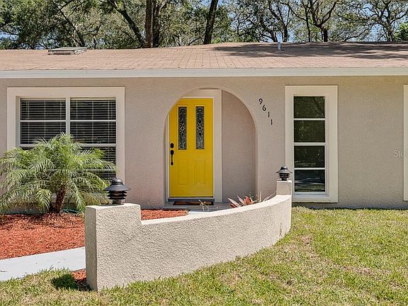 5th image of 9611 Hidden Oaks Cir