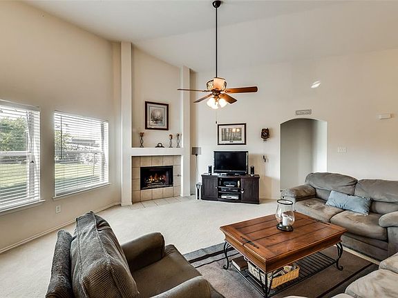 5th image of 1304 Mobile Ln