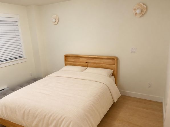3 bedroom rental in Richmond — photo 3