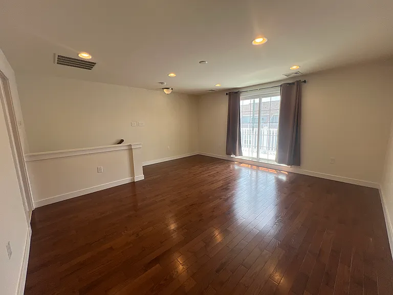 120 Prince George St — Photo 33