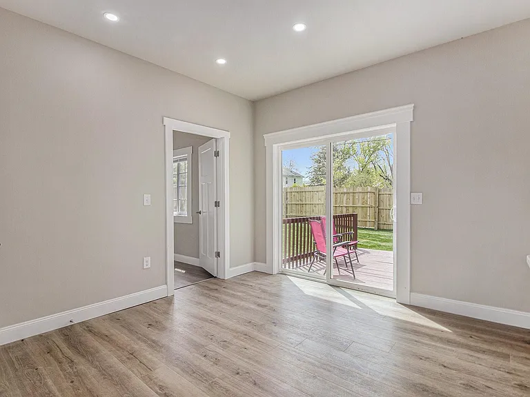 6 Maple Village Ct — Photo 7