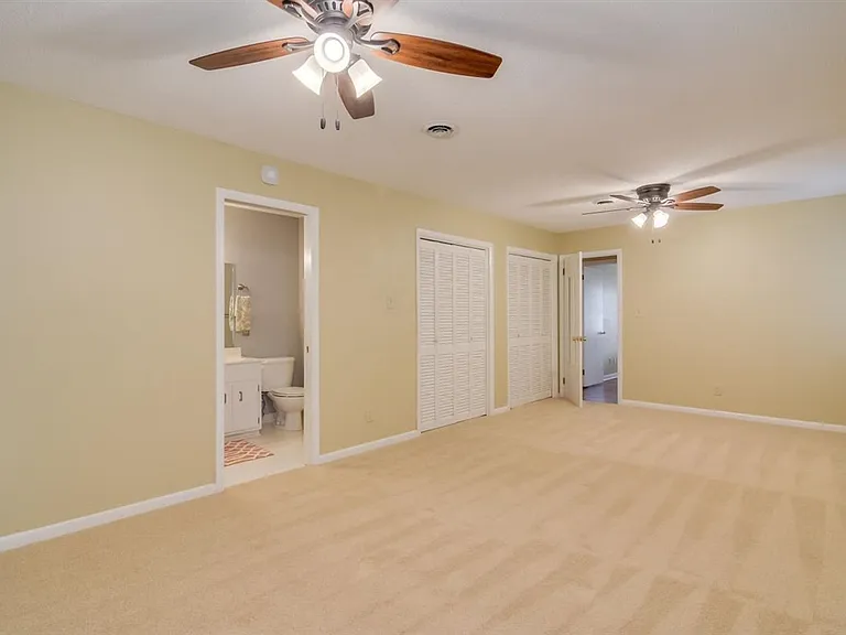 3649 Lynnwood Dr — Photo 18